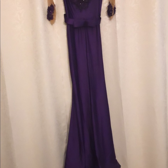 Bandage Style Gown - Picture 3 of 7